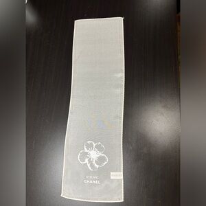 Chanel Wrist scarf Pink 100% silk floral